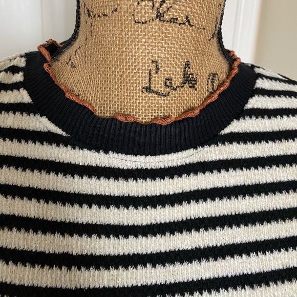 Zara Short sleeve sweater - Picture 2 of 4